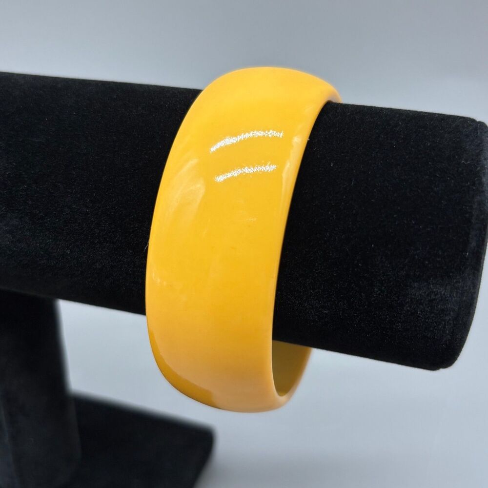 Vintage Bakelite Bangle Bracelet Wide Domed Butterscotch Yellow 1940s Chunky